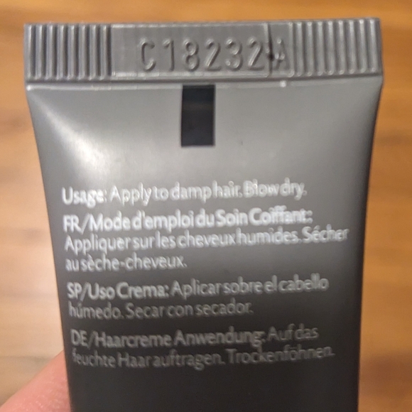 Beauty Pack: Virtue + Sarah Happ + L’Absolu Lacquer + Living Proof + Eminence - Picture 3 of 8